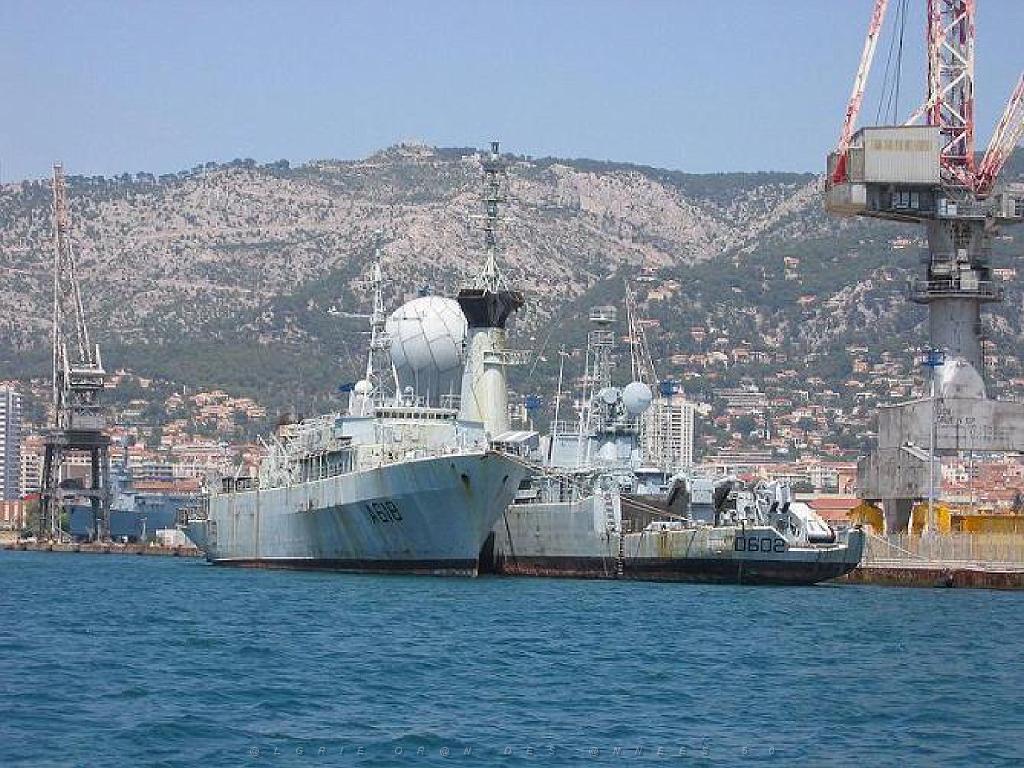 183 TOULON ET SA RADE (149).jpg